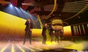 Take That au X Factor 12-12-2010 7e7945111016308
